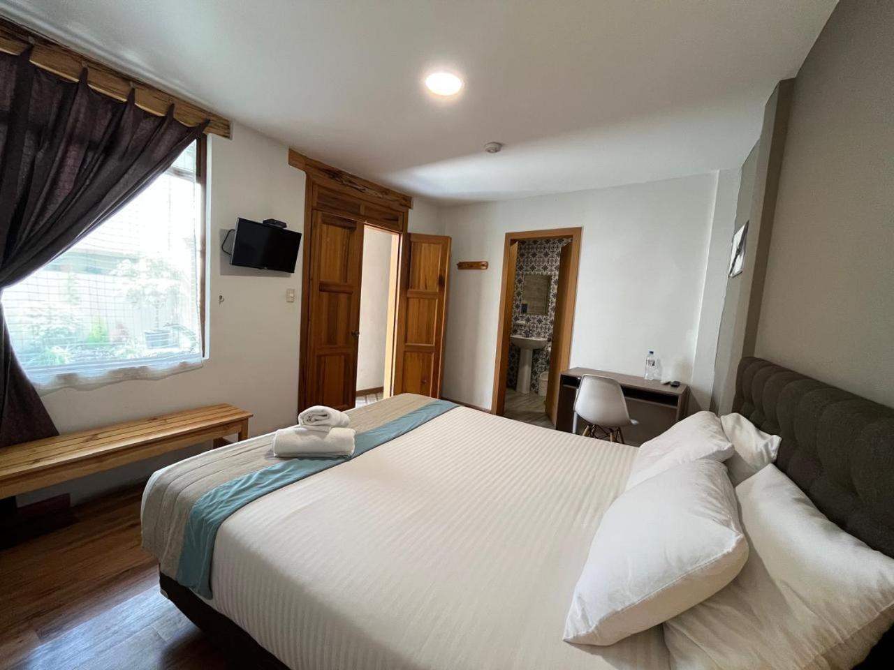 San Rocke House Hotel Cuenca Exterior photo